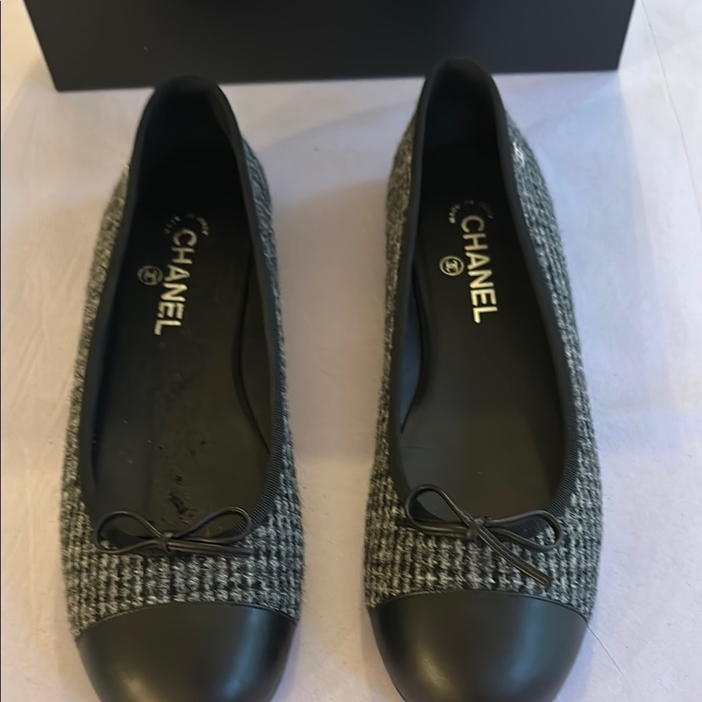 Chanel Tweed Fabric And Leather Cap Toe Bow Ballet Flats with box and dust bags